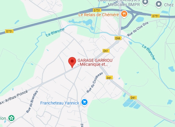 Carte routière centrée sur le Garage Garriou (mécanique et services auto) indiqué par un marqueur rouge. Voies D751, D61, D66 et rivière La Blanche visibles.